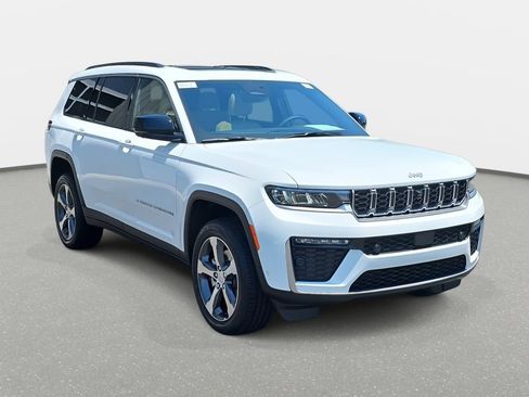 New 2026 Jeep Grand Cherokee L Limited AWD/4WD image 3