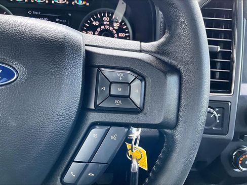 Used 2018 Ford F150 XLT w/ Equipment Group 302A Luxury AWD/4WD image 25