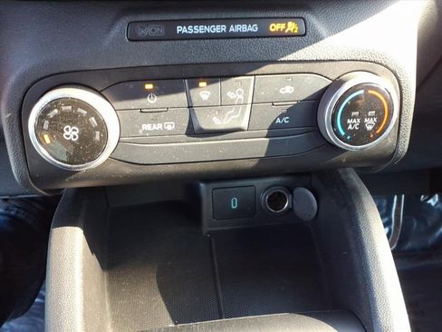 Used 2020 Ford Escape S image 12