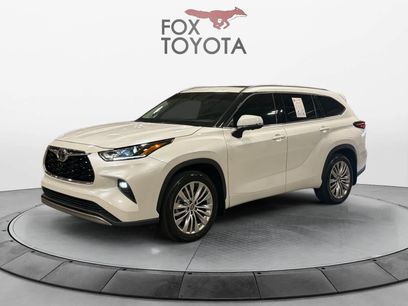 Used 2024 Toyota Highlander Platinum