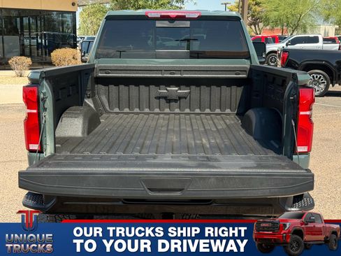 Used 2026 Chevrolet Silverado 2500 LTZ w/ LTZ Plus Package AWD/4WD image 8