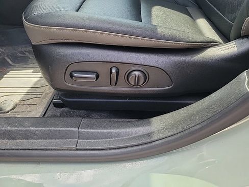 Certified 2024 Chevrolet Trax ACTIV w/ Sunroof Package FWD image 27