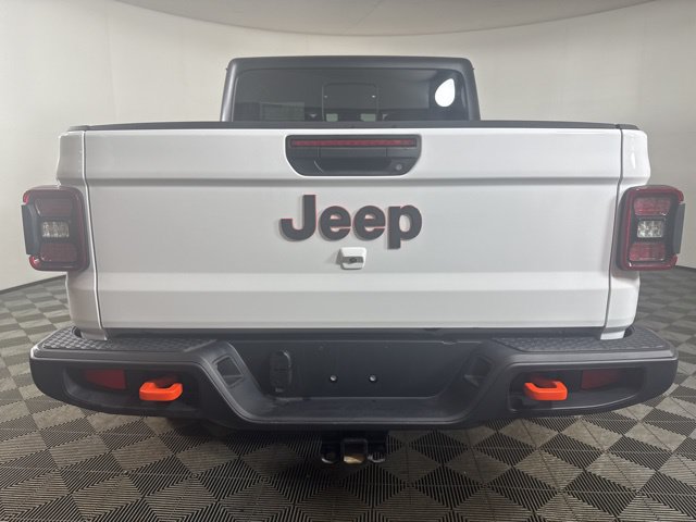 Used 2025 Jeep Gladiator Mojave w/ Convenience Group AWD/4WD image 21