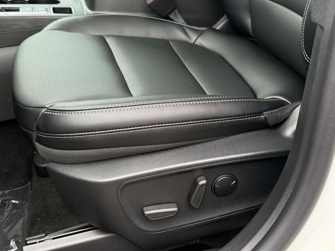 New 2026 Ford Escape Platinum w/ Equipment Group 601A image 18