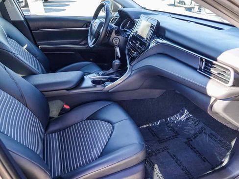 Used 2023 Toyota Camry SE image 15