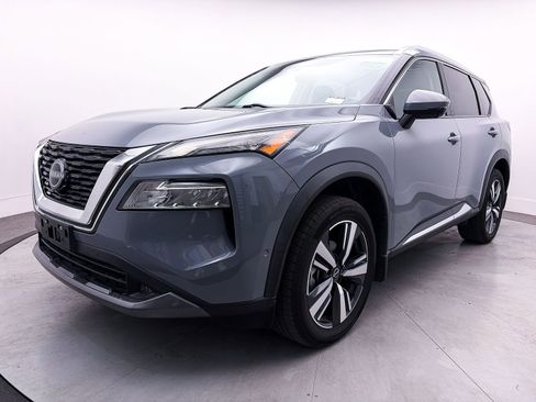 Used 2022 Nissan Rogue SL w/ SL Premium Package image 13