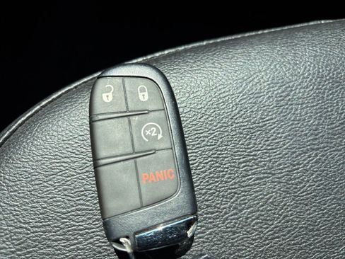 Used 2025 Jeep Compass Limited AWD/4WD image 27