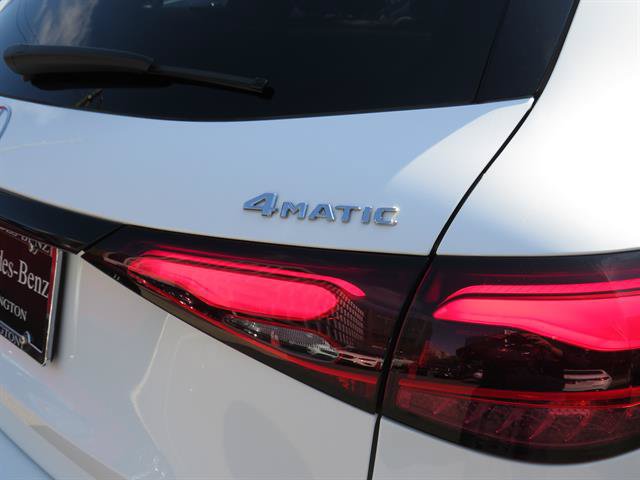 Used 2025 Mercedes-Benz GLC 350e 4MATIC w/ AMG Line image 31