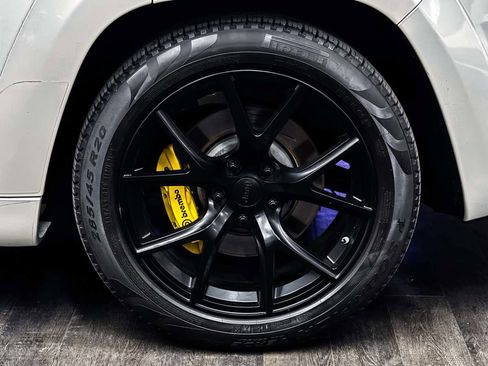 Used 2021 Jeep Grand Cherokee Trackhawk image 25