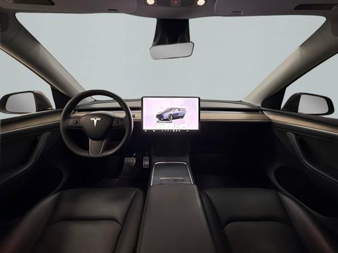 Used 2024 Tesla Model Y Performance image 12