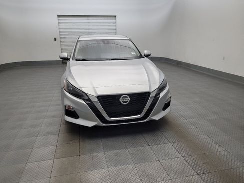 Used 2023 Nissan Altima 2.5 S FWD image 14