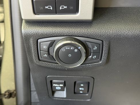 Certified 2020 Ford F150 Lariat w/ Equipment Group 502A Luxury RWD image 24