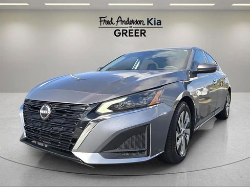 Used 2023 Nissan Altima 2.5 S image 7