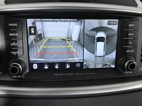 Used 2019 Kia Sorento SX image 6