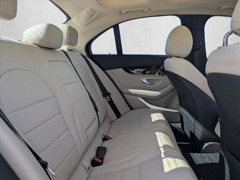 Used 2018 Mercedes-Benz C 300 Sedan image 15