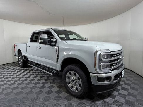 New 2026 Ford F250 Lariat w/ Chrome Package AWD/4WD image 1