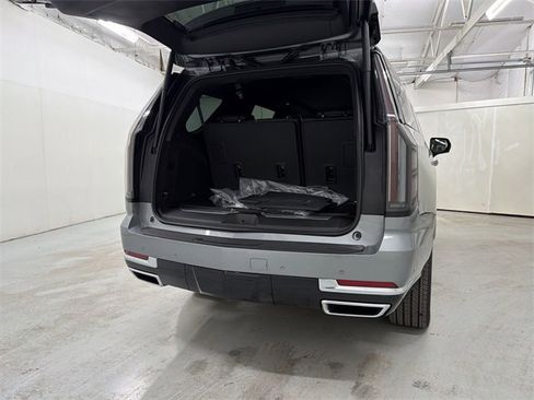 New 2026 Cadillac Escalade Luxury w/ Touring Package image 27