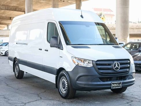 New 2024 Mercedes-Benz eSprinter 170 Cargo image 3