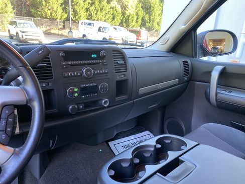 Used 2009 Chevrolet Silverado 1500 LT w/ Power Pack Plus RWD image 23