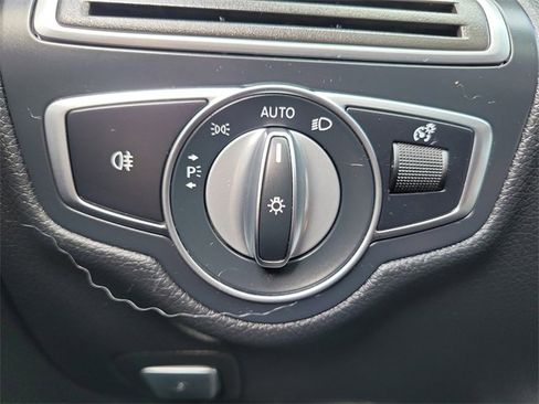 Used 2020 Mercedes-Benz C 300 Sedan image 18