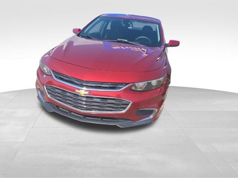 Used 2018 Chevrolet Malibu LT FWD image 7