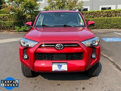 Used 2024 Toyota 4Runner SR5 Premium AWD/4WD image 2
