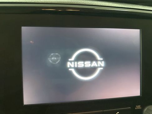 Used 2022 Nissan Frontier S w/ Technology Package RWD image 12