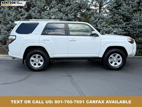 Used 2024 Toyota 4Runner SR5 Premium w/ Moonroof Package AWD/4WD image 10
