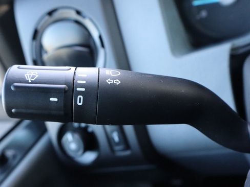 Used 2012 Ford F550 XL w/ Payload Upgrade Pkg image 36