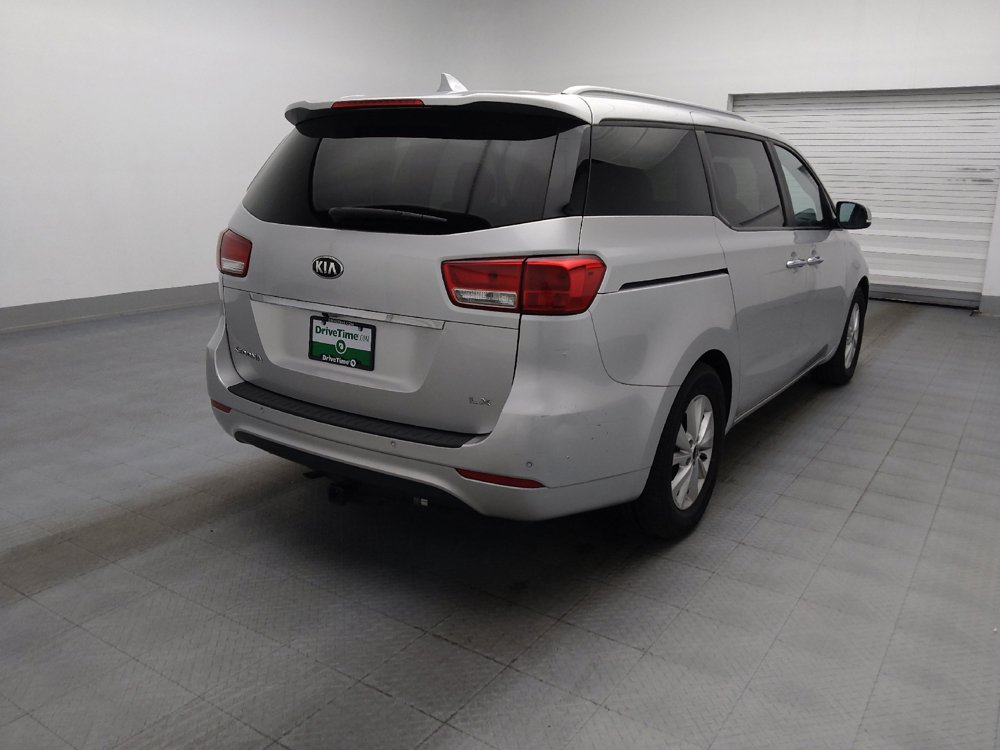 Used 2017 Kia Sedona LX w/ LX Essentials Premium Package FWD image 9