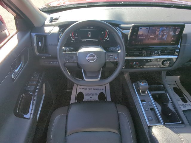 Used 2026 Nissan Pathfinder SL FWD image 7