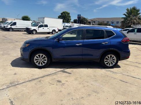 Used 2020 Nissan Rogue SV FWD image 4