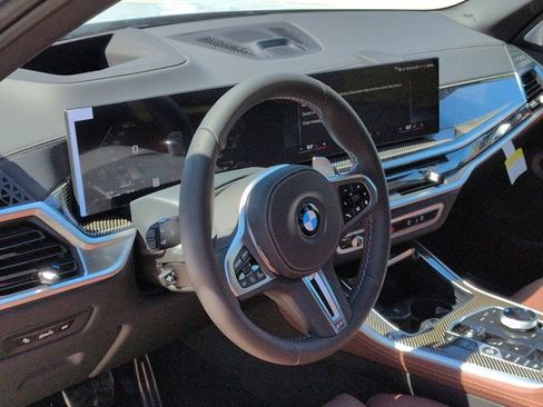 New 2026 BMW X5 M60i image 3