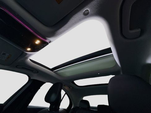 Used 2025 Mercedes-Benz E 350 Sedan image 42