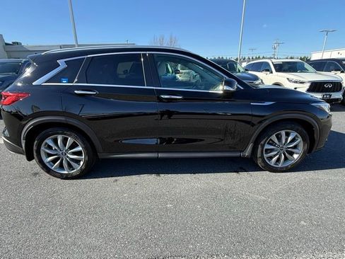 Used 2019 INFINITI QX50 Luxe w/ Navigation Package image 15
