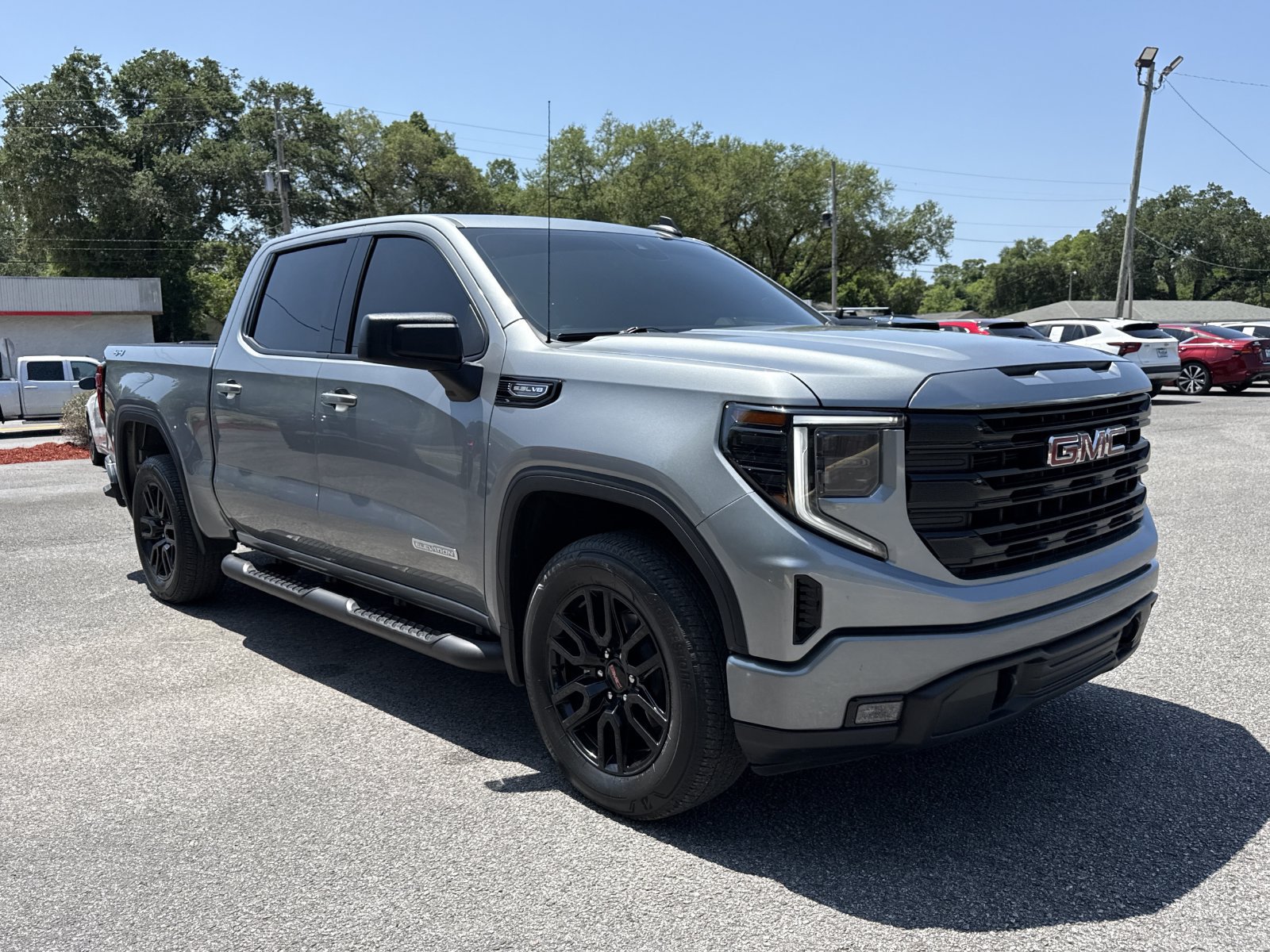 Used 2024 GMC Sierra 1500 Elevation AWD/4WD image 7