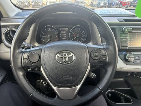 Certified 2018 Toyota RAV4 XLE image 10