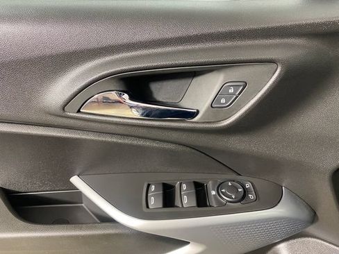 Certified 2024 Chevrolet Trax LS w/ LS Convenience Package FWD image 14