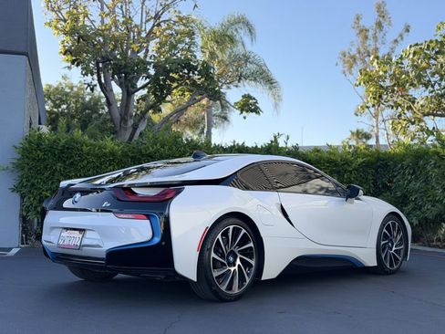 Used 2015 BMW i8 image 14