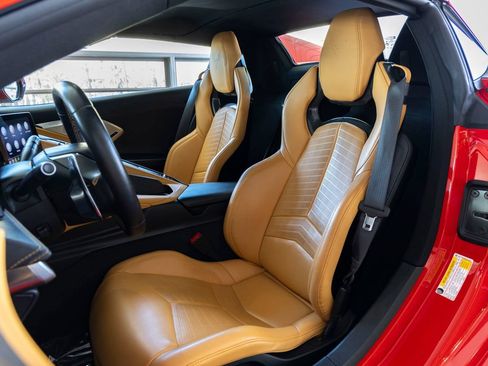Used 2021 Chevrolet Corvette Stingray Preferred Conv w/ Z51 Performance Package RWD image 23