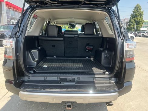 Certified 2020 Toyota 4Runner TRD Off-Road Premium w/ Wilderness Package AWD/4WD image 16