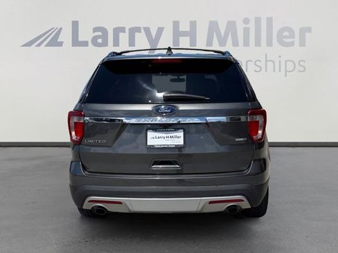 Certified 2017 Ford Explorer Limited AWD/4WD image 4