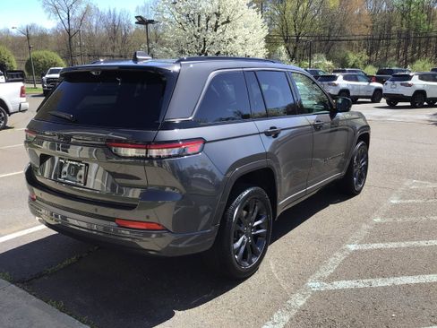 New 2026 Jeep Grand Cherokee Limited AWD/4WD image 7
