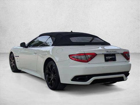 Used 2016 Maserati GranTurismo MC RWD image 7