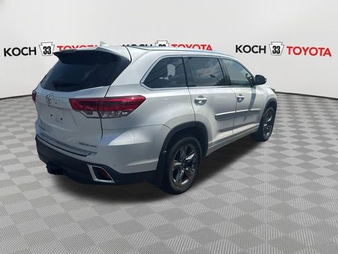 Used 2019 Toyota Highlander Limited Platinum AWD/4WD image 7