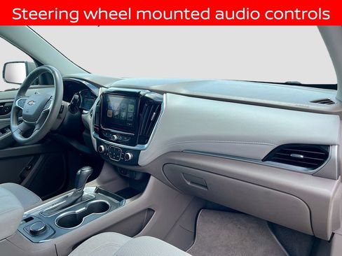 Used 2019 Chevrolet Traverse LT FWD image 25