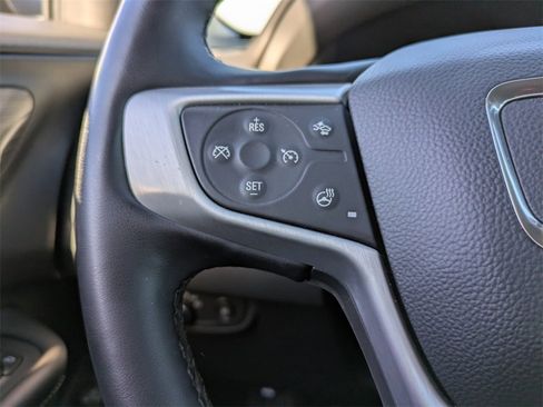 Used 2024 GMC Terrain SLT image 20