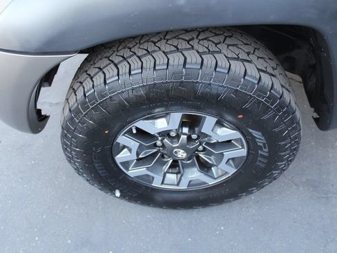 Used 2010 Toyota Tacoma 4x4 Regular Cab w/ Enhancement Pkg image 11