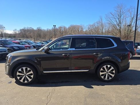 Certified 2022 Kia Telluride EX w/ EX Premium Package image 4