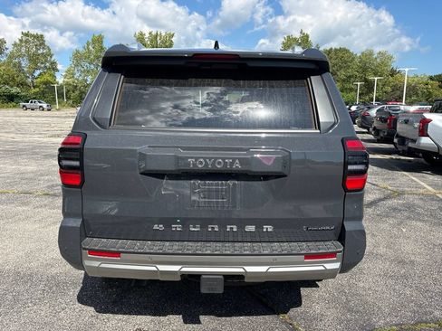 Used 2026 Toyota 4Runner Limited AWD/4WD image 4